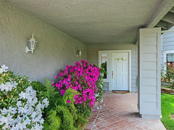 2nd image of 2026 Brookfield Dr