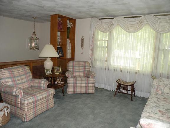 4th image of 4218 Cheryl Dr