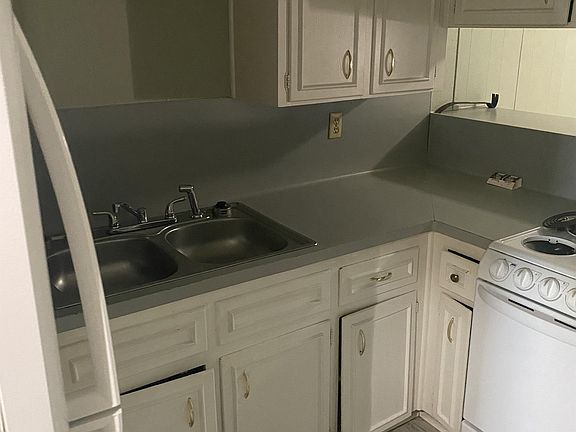4th image of 1006 N 4th St #15