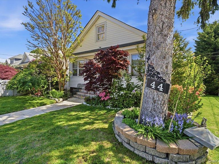 Listing photo 5