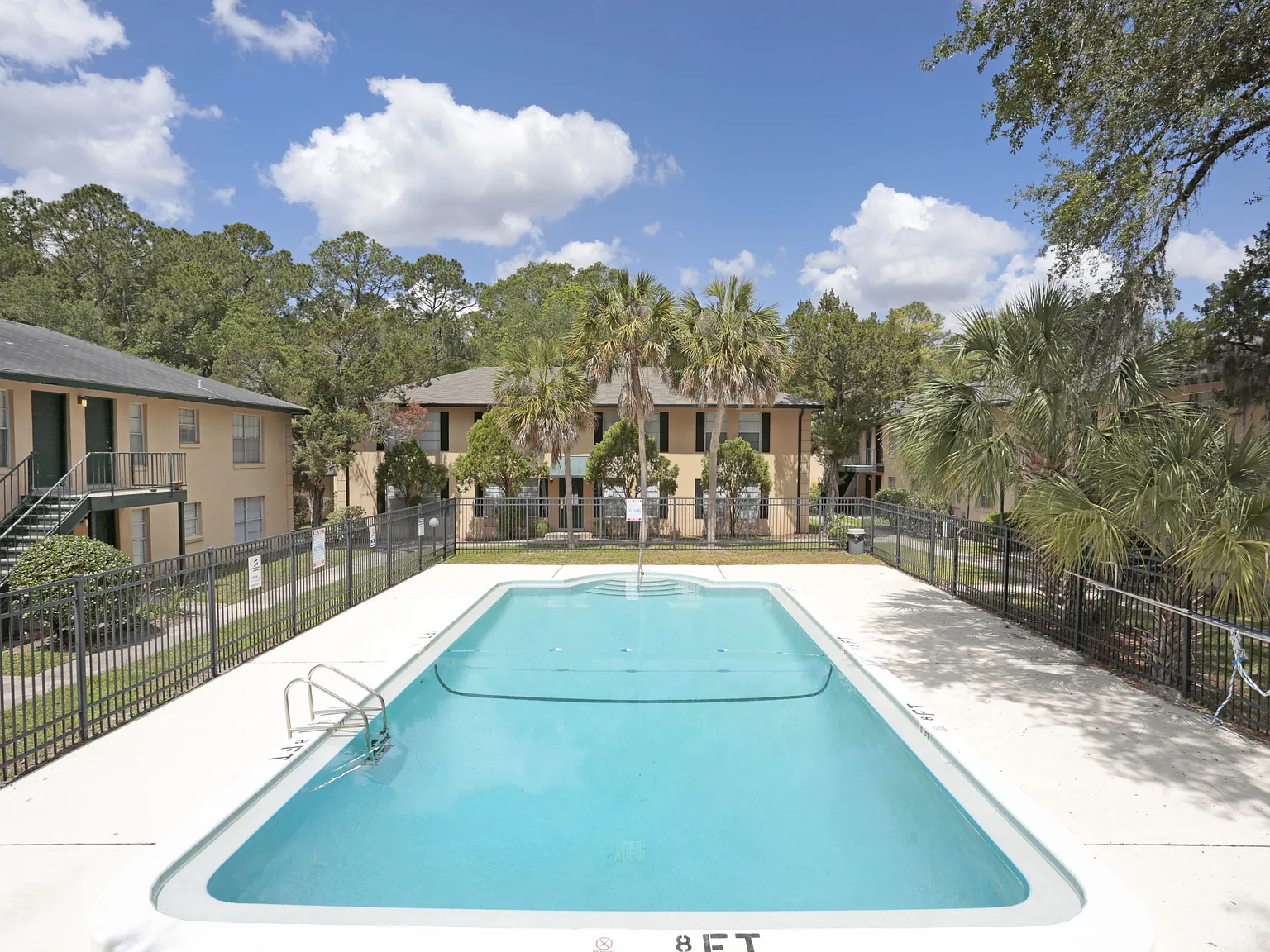 Park Place Apartments — Photo 3