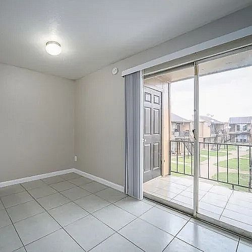 ASHFORD CASA SERENA INTERIOR