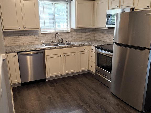 5th image of 120 W 5th St