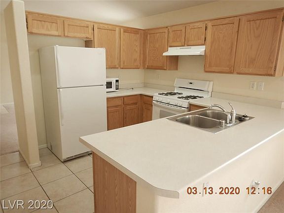 5th image of 8937 Medicine Wheel Ave #0