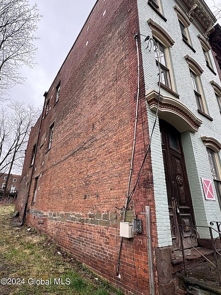 3rd image of 21 2nd Street