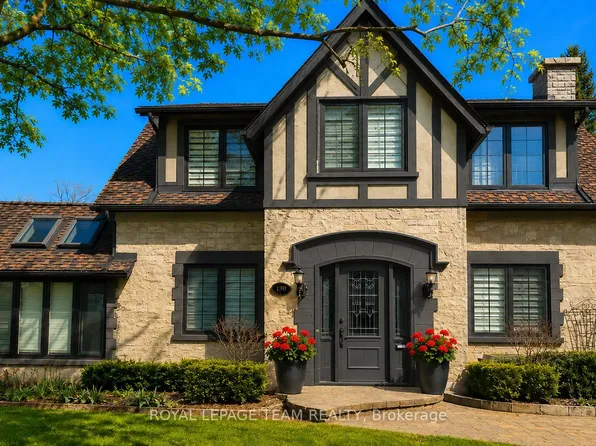 139 Pleasant Park Rd, Ottawa, ON K1H 5M4