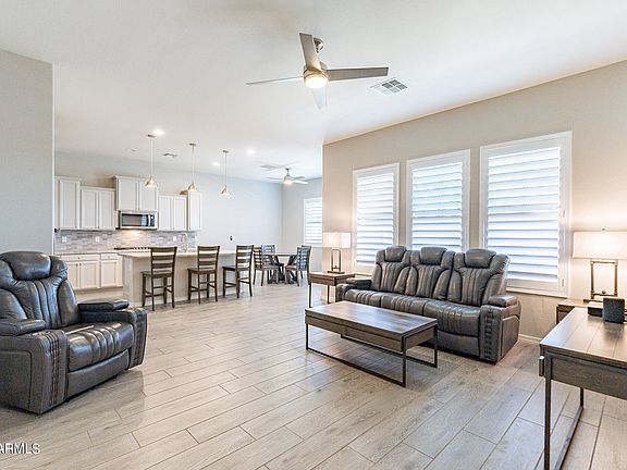 4th image of 3101 S SOHO Lane