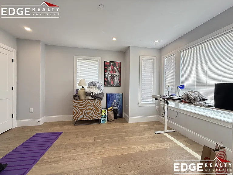 425 Market St #301 — Photo 6