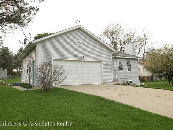 2nd image of 2055 Pheasant Ave NW