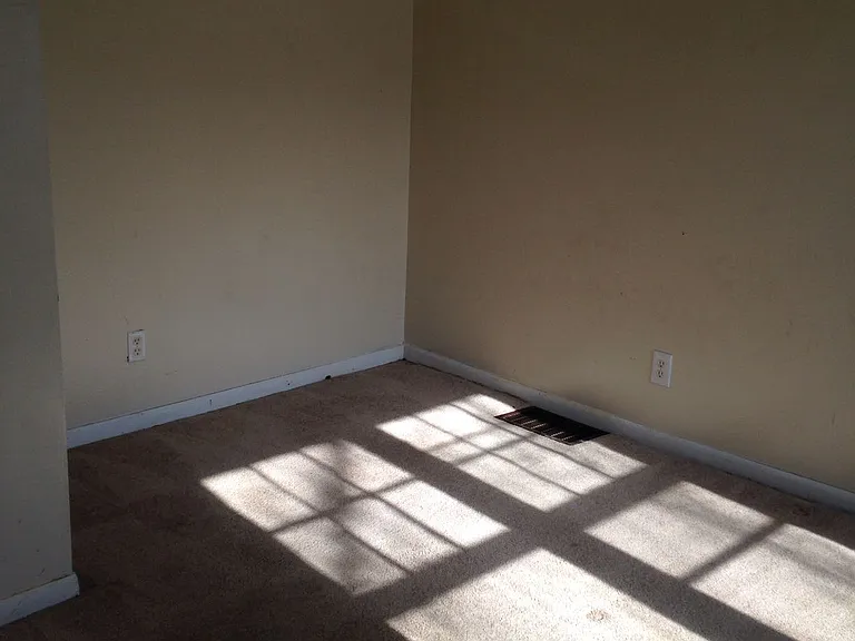 523 S Crysler Ave #A — Photo 2