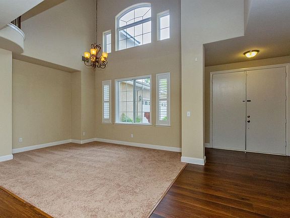 3rd image of 2589 E Granada Ave