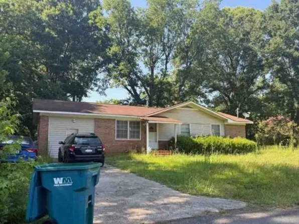 100 Seminole Dr, Eatonton, GA 31024