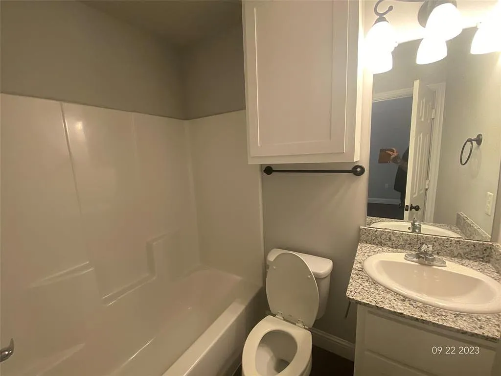 3 bed, 1500 sqft, $750 — Photo 4