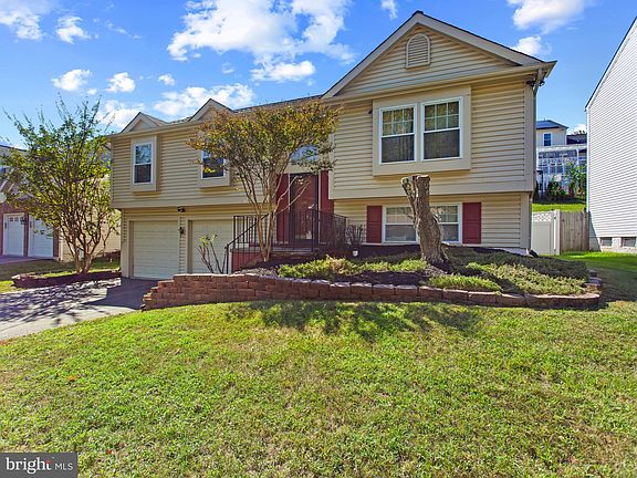 2nd image of 14916 Saddle Creek Dr