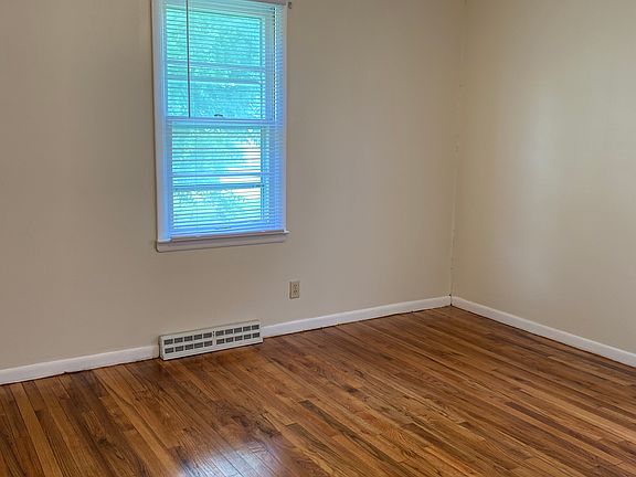 5th image of 407 E Buchanan St