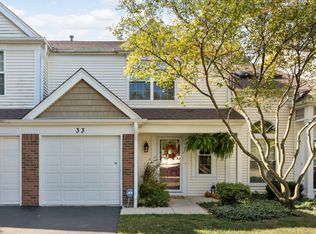 33 Marion Ln, Streamwood, IL