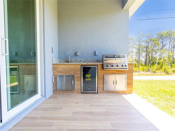 5th image of 9443 Hallendale Dr