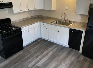 215 S Grand Ave APT 4, Waukesha, WI 53186