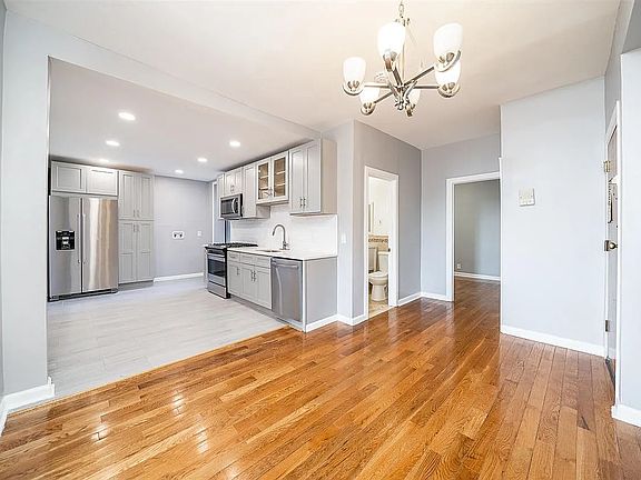 5th image of 1200 Central Ave #7