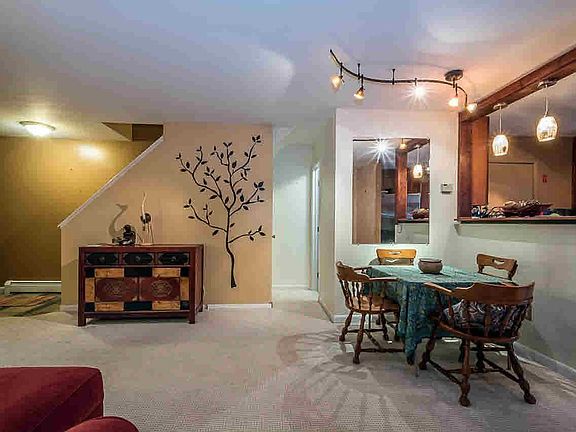 4th image of 213 Sterling Pl #213