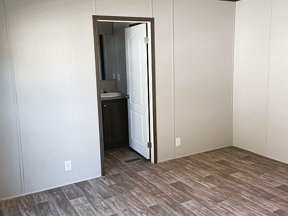 3rd image of 1200 N 20th St