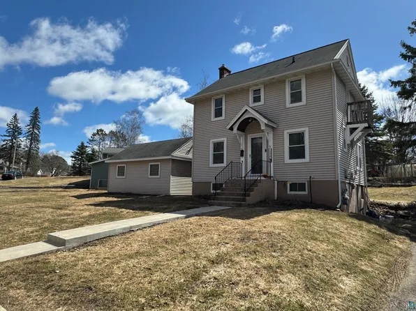 2346 Vermilion Rd, Duluth, MN 55804