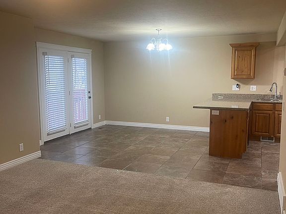 5th image of 316 E Old Granite Cv