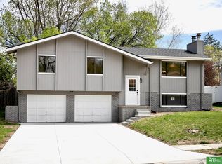 501 Laredo Rd, Papillion, NE 68046