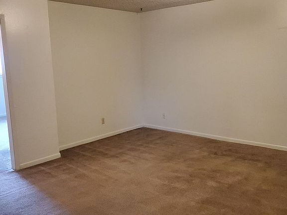 4th image of 502 Mary St APT 206