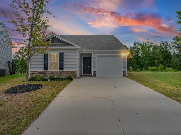 239 Mable Leaf Ln, Easley, SC 29640