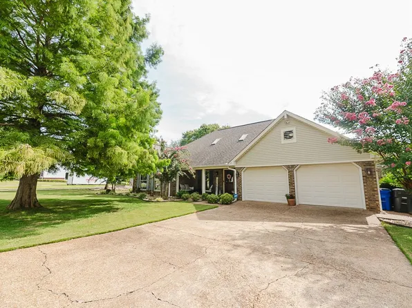 116 E Oak Hill Dr, Florence, AL 35633