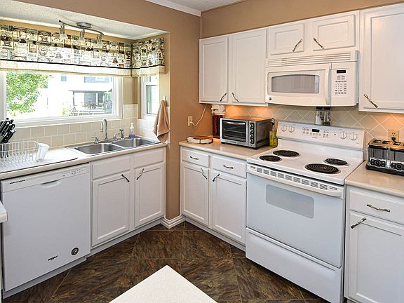 5th image of 6039 Kensington Way