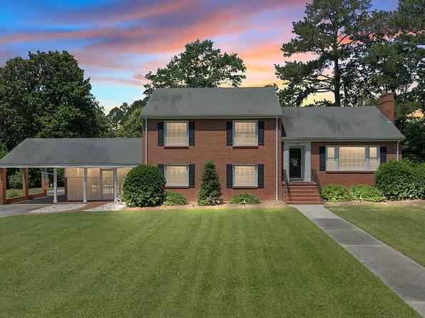105 Fort St, Pikeville, NC 27863