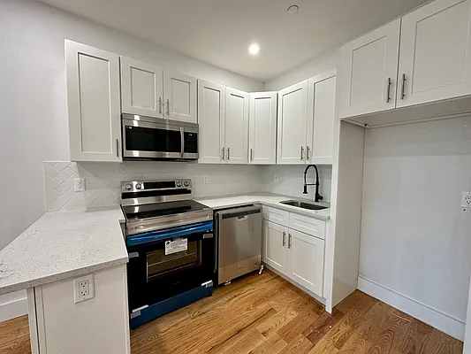 Rented by ABODE NYC LLC | media 2