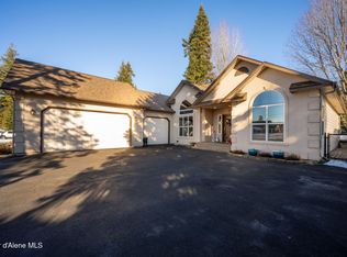 11768 N Strahorn Rd, Hayden Lake, ID 83835