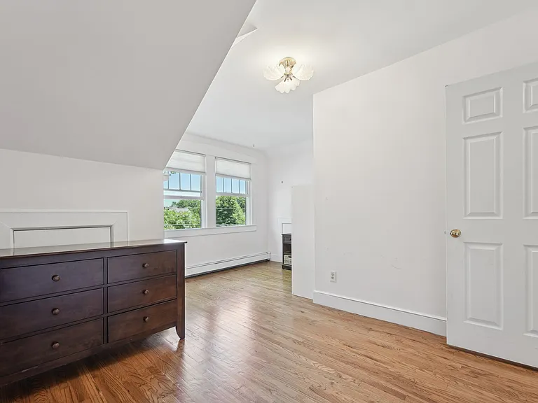 211 Pinelynn Rd — Photo 11