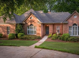 320 W Lake Dr, Athens, GA 30606