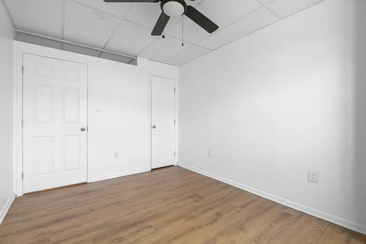 Unit Photo - 2539 Saint Paul St #3