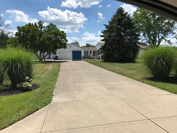 Pulling into drive-kid safe 