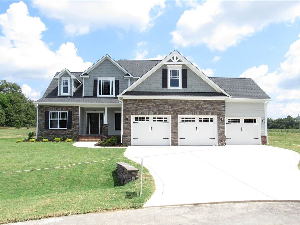 1st image of 61 E Saddle Ct