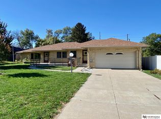 621 S Cotner Blvd, Lincoln, NE 68510