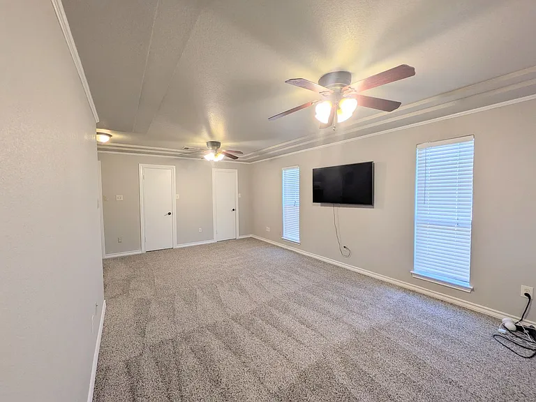 6618 Cloverbend St — Photo 38
