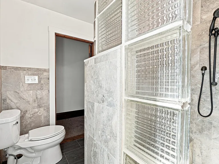 108 Hancock St #106 — Photo 15