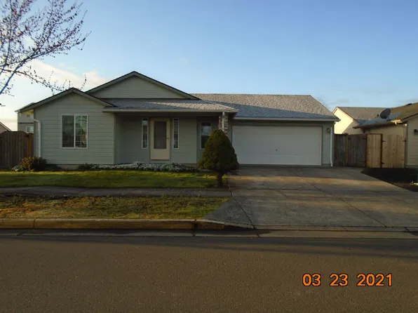 1266 Kees St, Lebanon, OR 97355