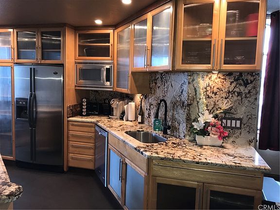 4th image of 140 Linden Ave APT 336