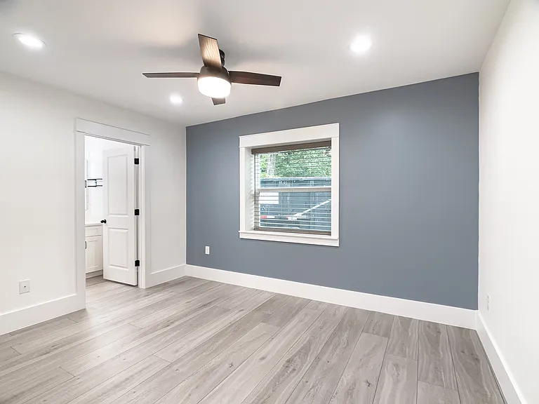 10047 Noriega Dr — Photo 10