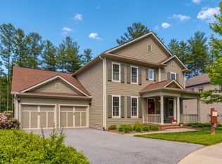 11 Light Cahill Ct, Biltmore Lake, NC 28715
