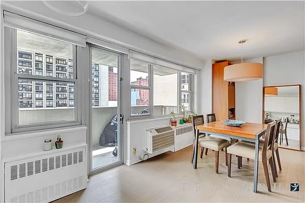 Rented by Triumph Property Group | media 26