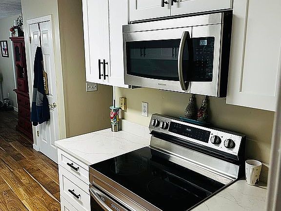 2nd image of 166 Celeste Ln