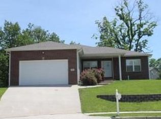 5004 Cherry Blossom Ln #L, Columbia, MO 65201